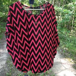 Pattern maternity blouse